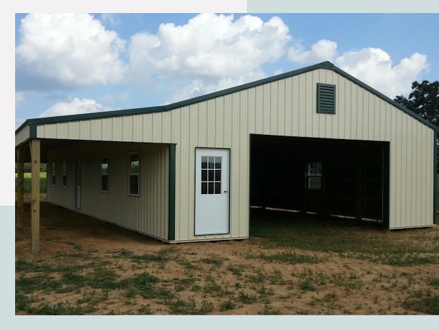 Строительство конюшен в Краснотурьинске