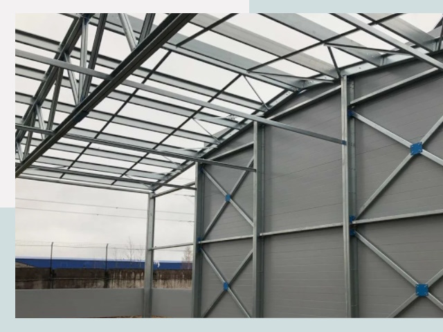 Каркасные ангары от СтальСтрой-Кту по цене от 638 руб.