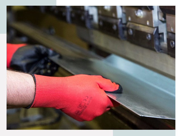 Гибка металла в Краснотурьинск от 638 руб. - Надёжно и быстро